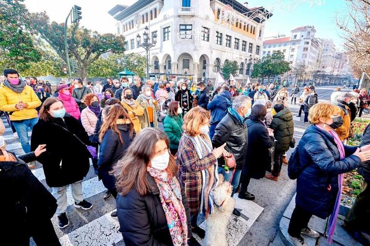 Concentración en Santander en repulsa del doble asesinato