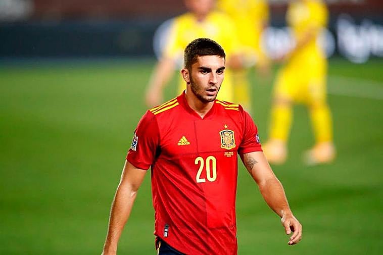 Ferran Torres durante su partido con la selección española ante Ucrania.