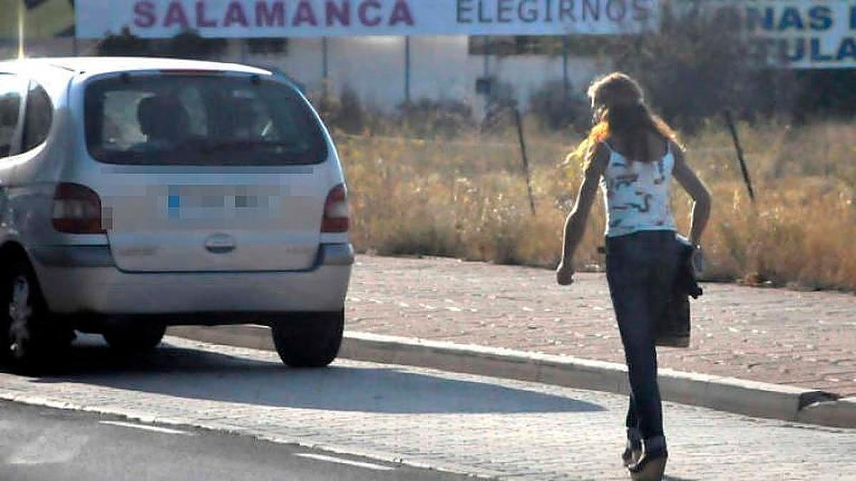 La Fiscalía acusa a 4 nigerianos de crear esclavas sexuales mediante ritos de vudú