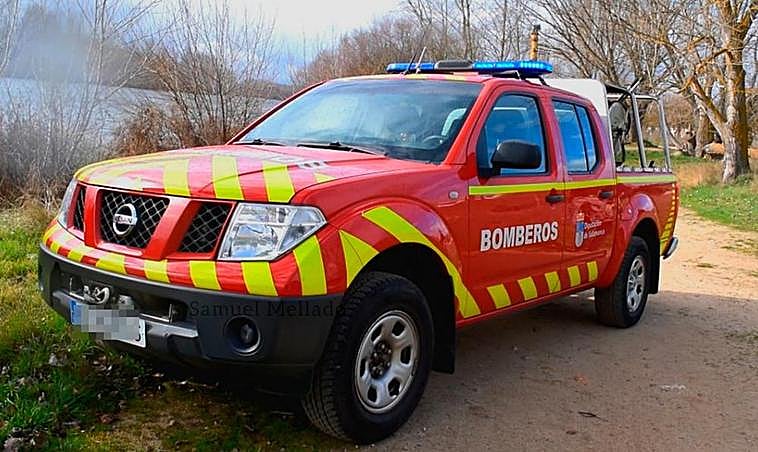 Los Bomberos de Villares acudieron para el rescate
