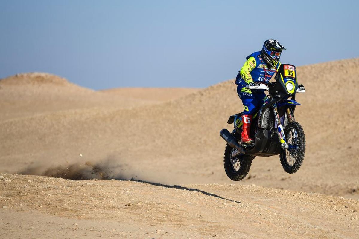 Lorenzo Santolino es el primer español en el Dakar