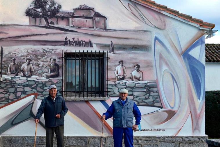 El pueblo de Salamanca que cuenta su historia en forma de mural