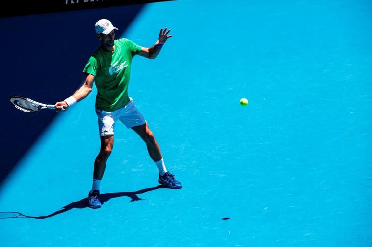 El Abierto de Australia sortea su cuadro con Djokovic y el Gobierno no decide sobre su visado