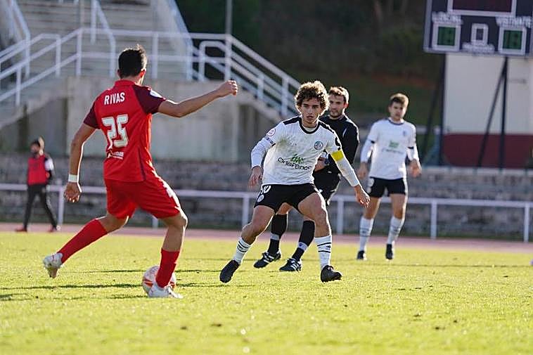 Partido entre el Salamanca B y el Santa Marta en Tercera RFEF