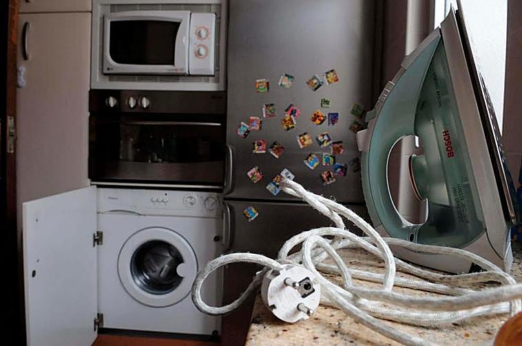 Electrodomésticos en la cocina de una familia salmantina.