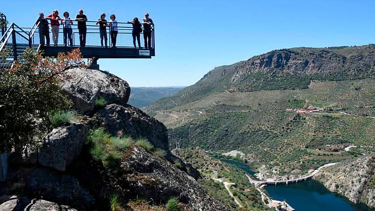 Vista de Las Arribes del Duero desde el “Picón del Moro”, en la localidad de Saucelle.