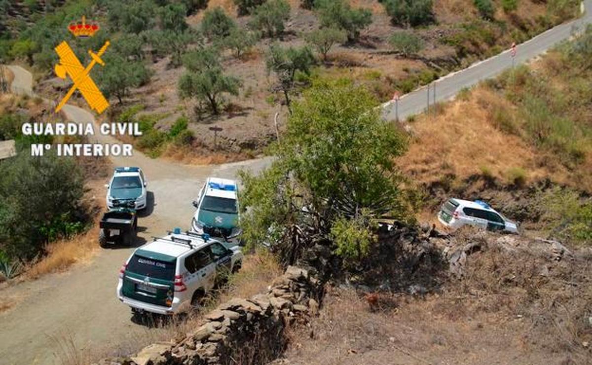 Coches de la Guardia Civil, en labores de búsqueda