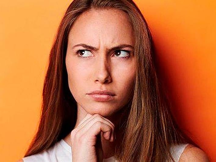 Consejos para suavizar las arrugas del entrecejo y la frente.