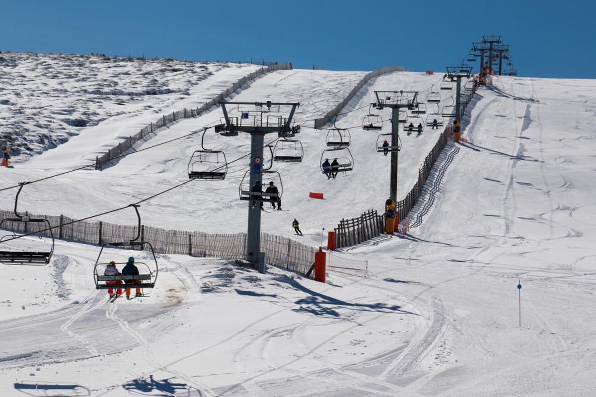 Imagen del telesilla el pasado 13 de marzo, el primer día de la temporada que funcionó para los esquiadores.