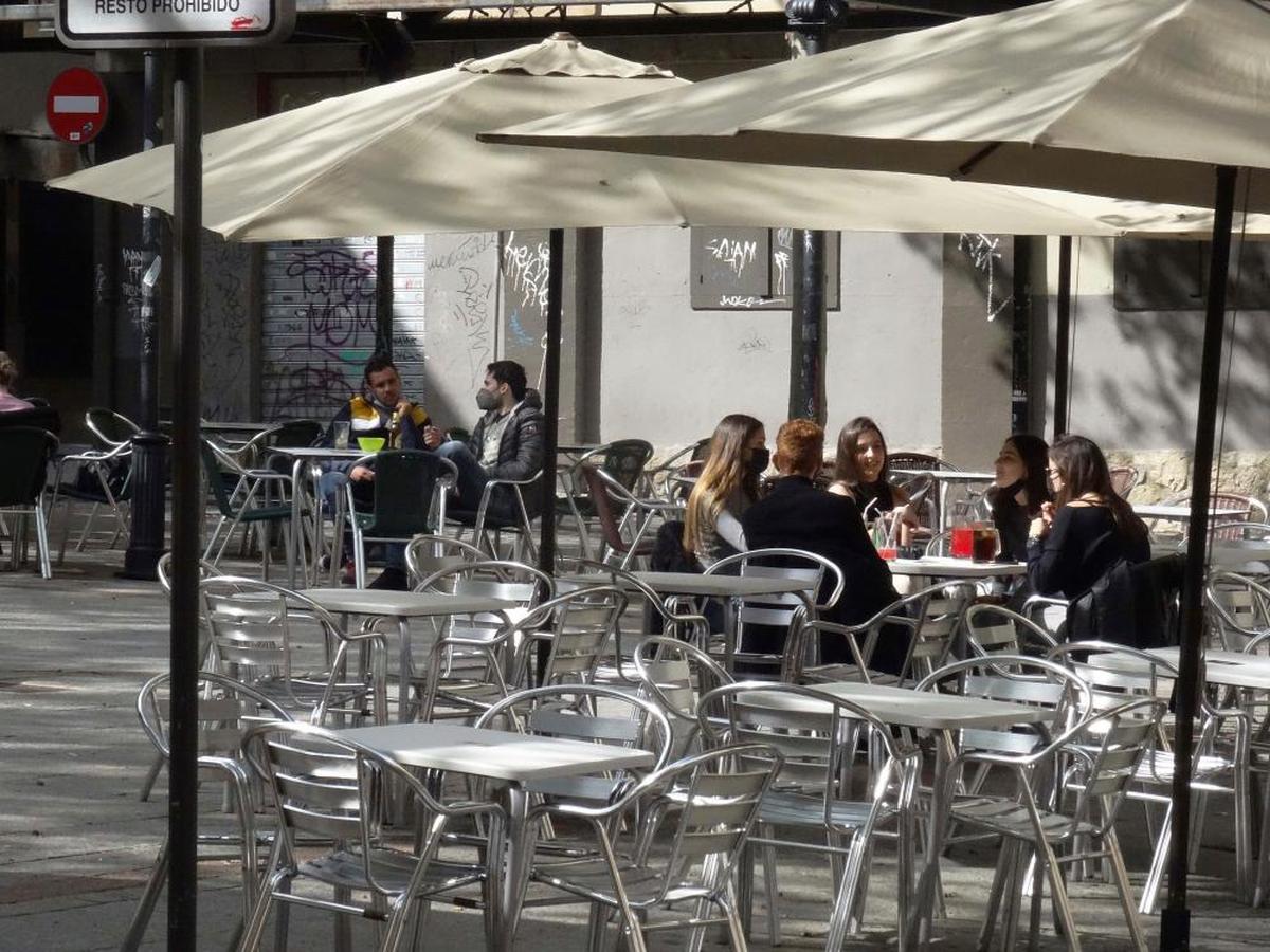 Imagen de la terraza de un establecimiento hostelero en la capital salmantina.