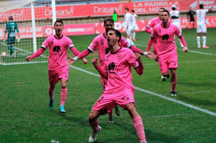 De Miguel celebra un gol esta temporada