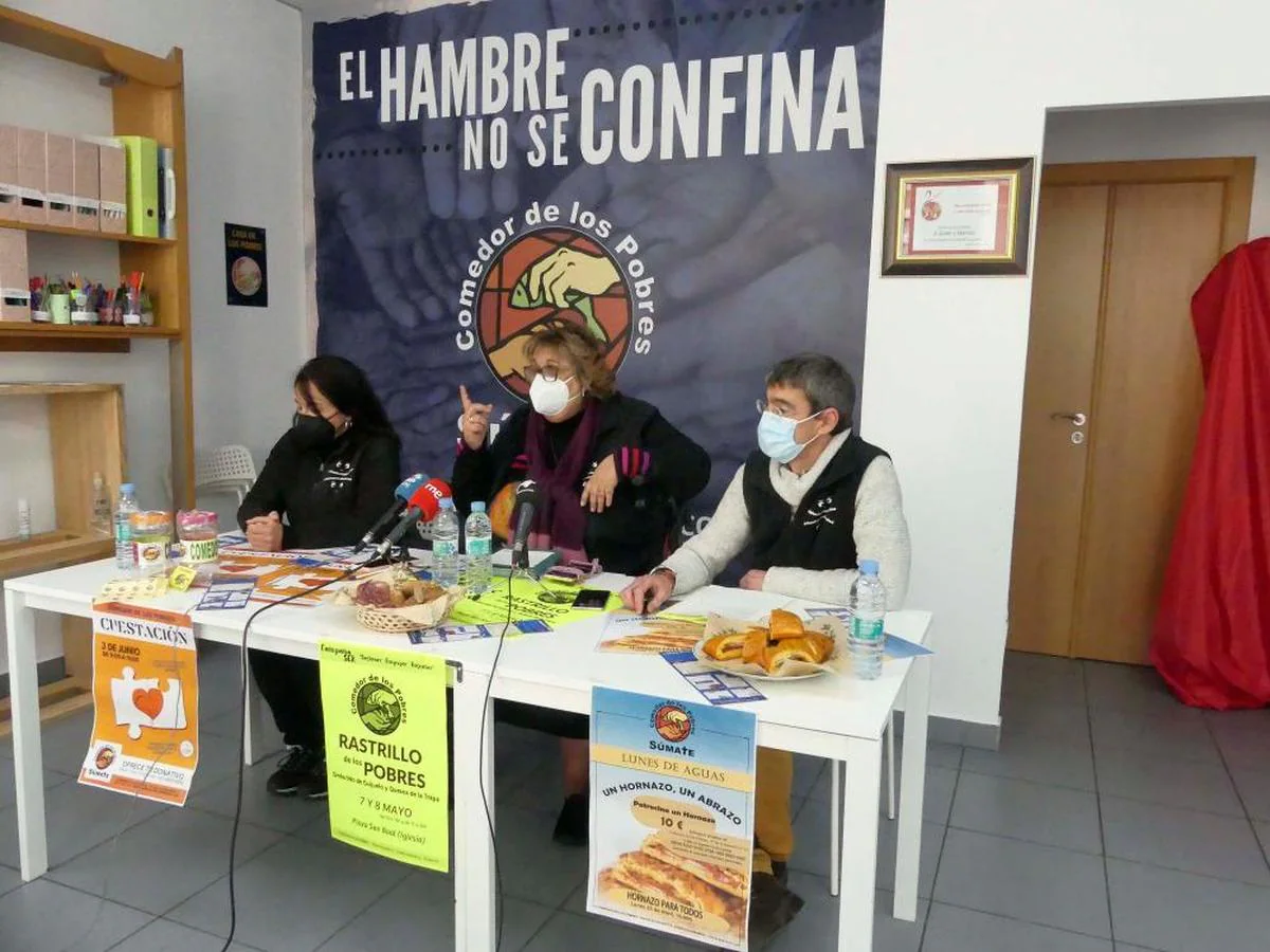 Queti Luciano (en el centro) junto a Alicia Sánchez y Juan Carlos Prieto presentando la campaña SER