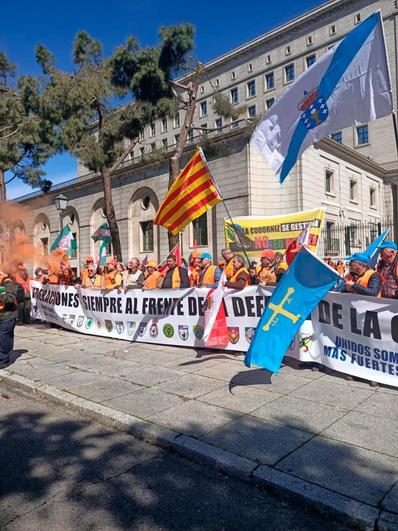 Los cazadores protestaron el jueves ante el MITECO para exigir la dimisión de la ministra Teresa Ribera