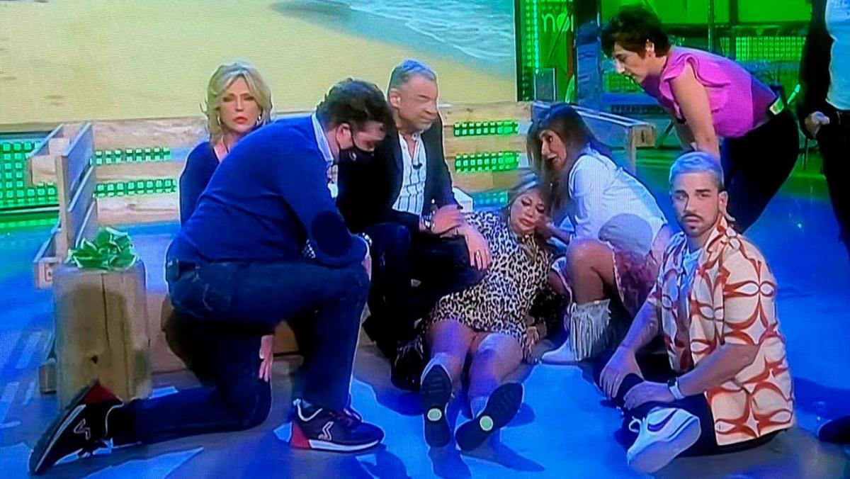 Momento en el que Belén Esteban se lesionó.