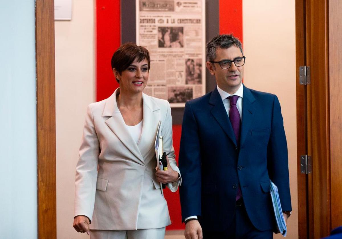 La ministra Portavoz, Isabel Rodríguez y el ministro de Presidencia, Félix Bolaños