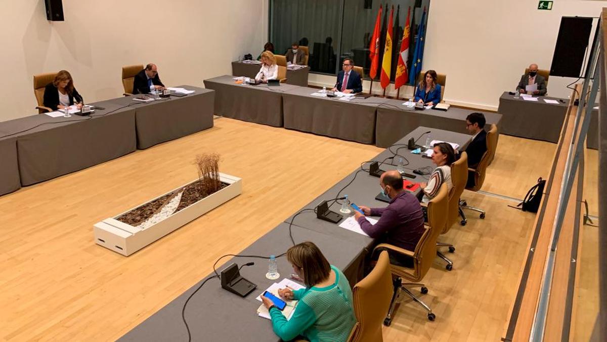 Pleno del Ayuntamiento de Salamanca celebrado en el Palacio de Congresos.