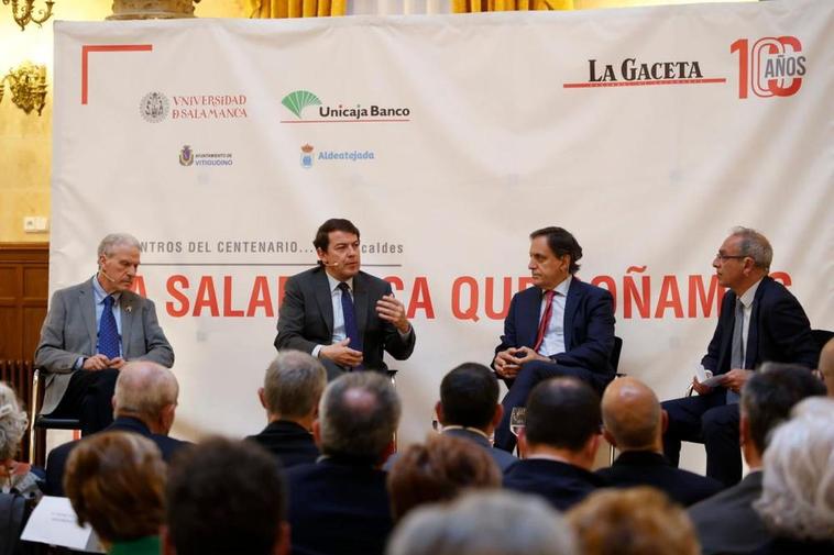 Jesús Málaga, Alfonso Fernández Mañueco, Carlos García Carbayo y Julián Ballestero en el encuentro de alcaldes organizado por La Gaceta.