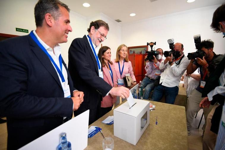 Mariano Rajoy asegura que el Gobierno es “una jaula de grillos”