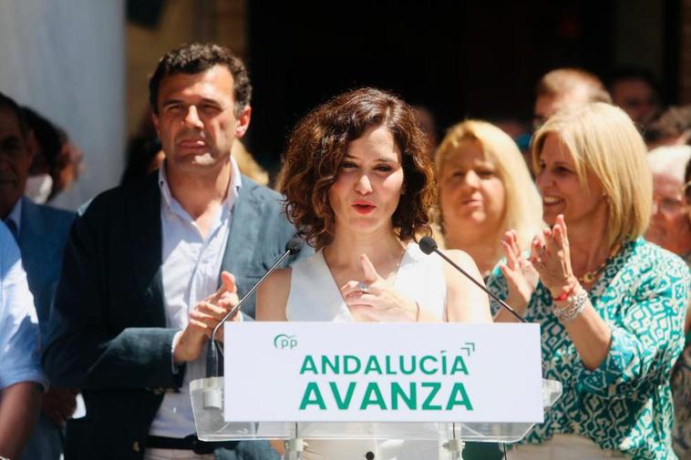 Ayuso: “Vox y PP tienen que mirar adelante sin preocuparnos otra cosa que sacar al sanchismo de instituciones”