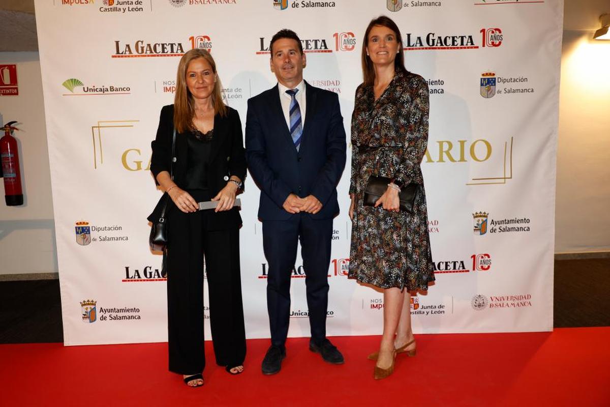 Isabel García, Alberto Navarro e Isabel Ibáñez