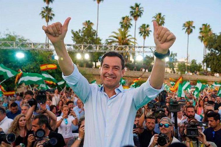 El PP arrasa en Andalucía con mayoría absoluta, el PSOE logra su peor resultado histórico y Cs desaparece