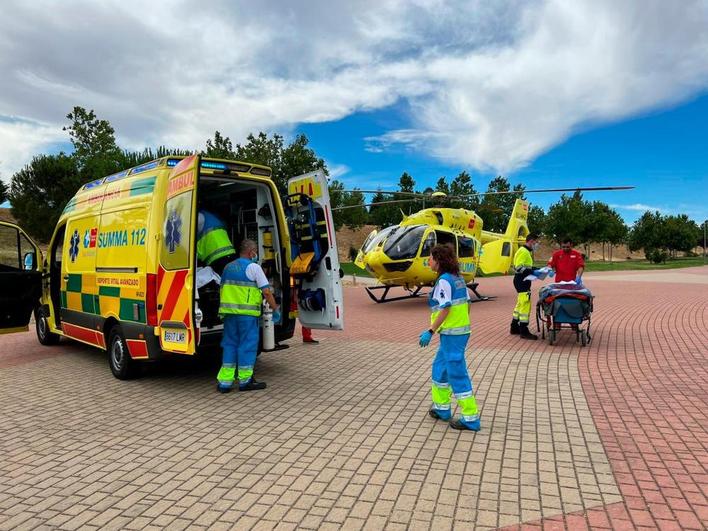 Efectivos de Emergencias 112 Comunidad de Madrid en un suceso en Parla