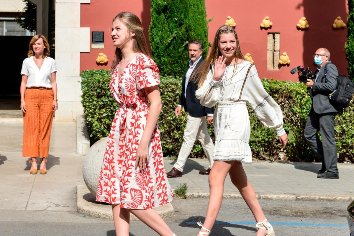 La Princesa Leonor y la Infanta Sofía en Girona.