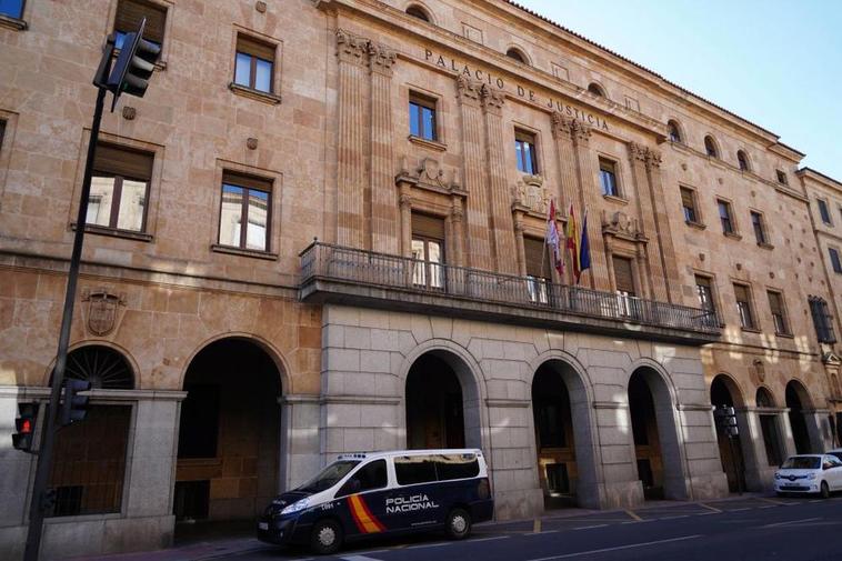 Fachada del Palacio de Justicia, sede de la Audiencia Provincial y otros órganos judiciales.