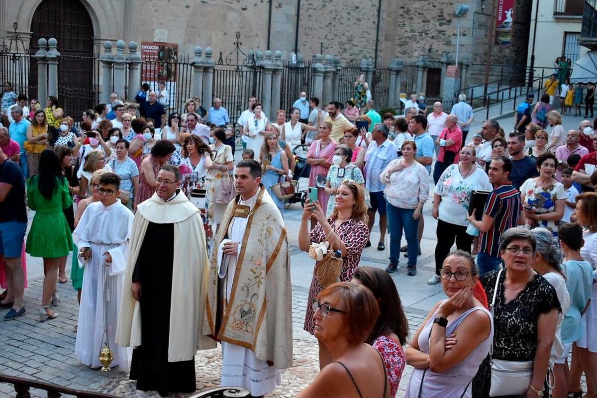 Cientos de fieles disfrutaron del día del Carmen.