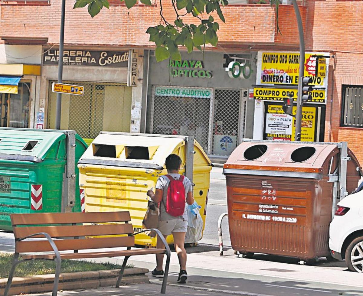 Los barrios de la Chinchibarra y Garrido Norte recibieron los primeros contenedores marrones.