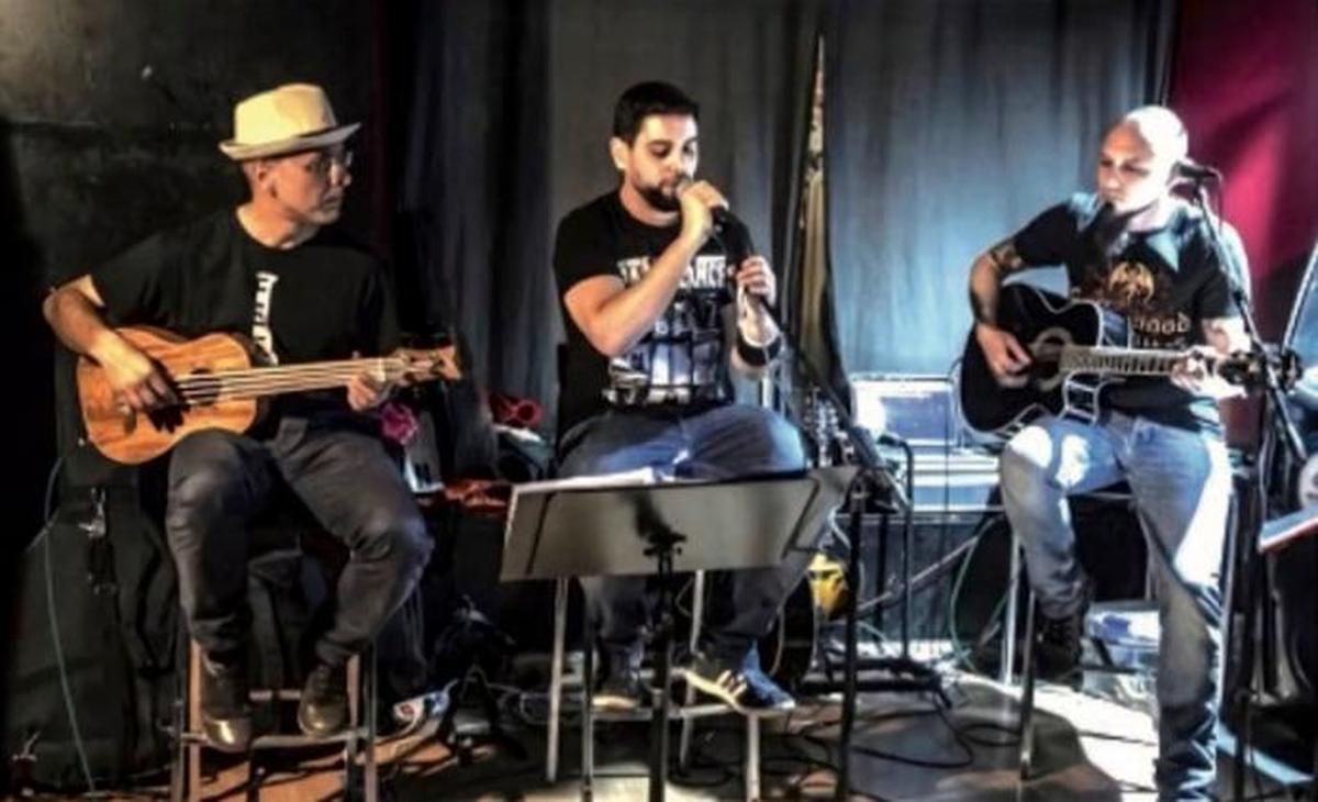 La banda de rock salmantina ‘Señor Perro’ actúa hoy en el patio del Da2