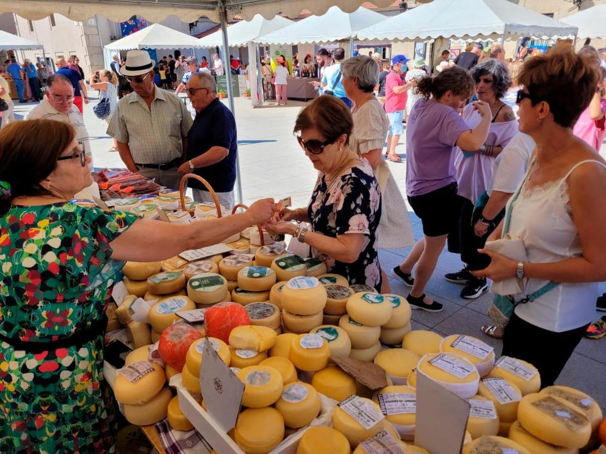 La agroalimentación de ambos lados de La Raya estuvo presente ayer. | CASAMAR