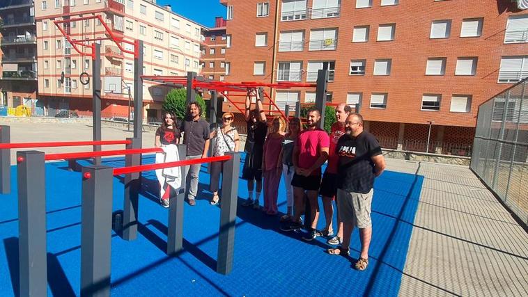 Momento de la inauguración del primer parque de calistenia.