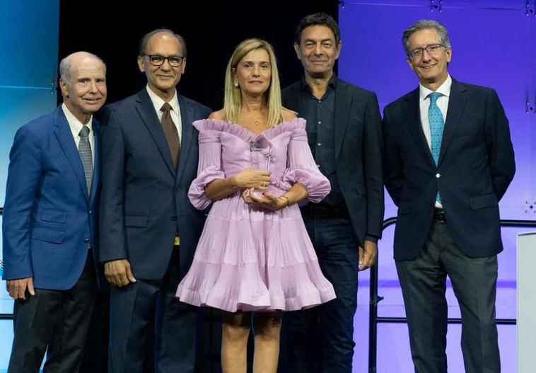 Kenneth Anderson, Nikhil Munshi, Mª Victoria Mateos, Phillipe Moreau y Jesús San Miguel, en la entrega del premio