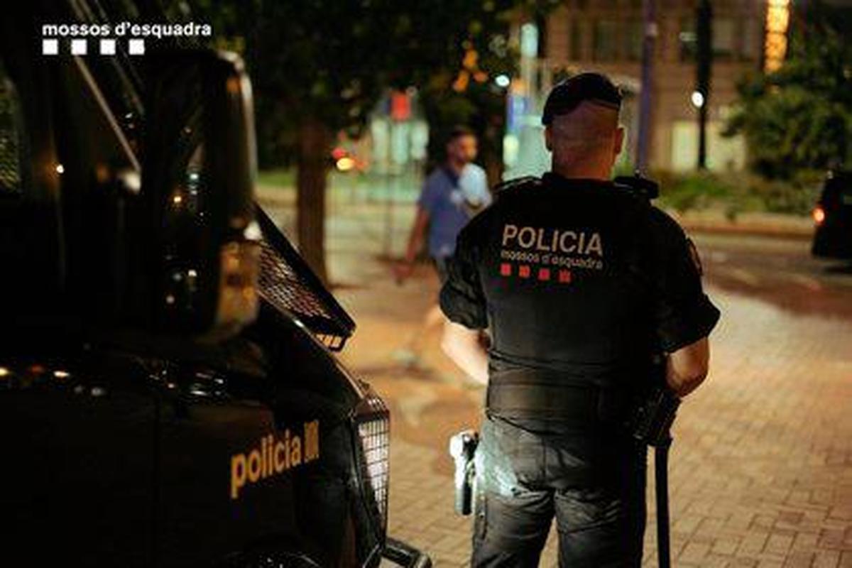 Agente de los Mossos d’Esquadra en Barcelona.