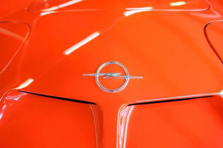 El producto con el que comenzó el imperio de Opel... y no, no fue un automóvil
