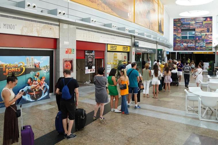 Las quejas de los usuarios habituales de tren: “Las fianzas deberían ser más altas para no quedarnos sin plaza”