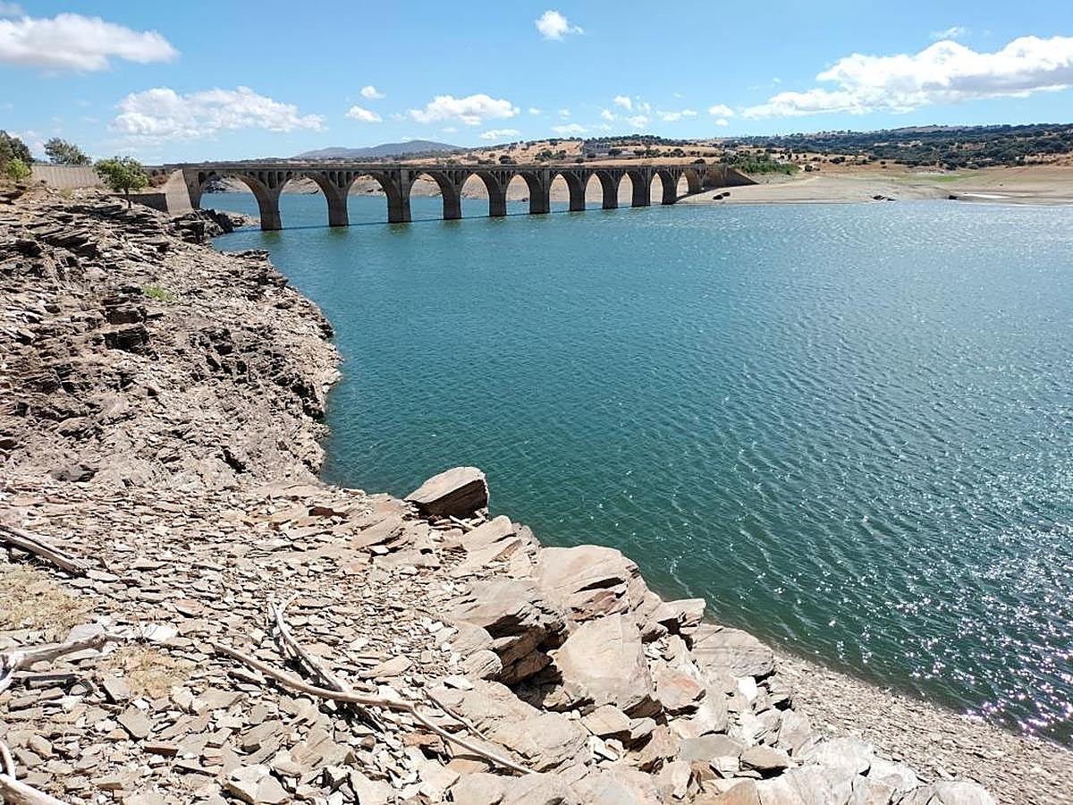 Embalse de Santa Teresa.