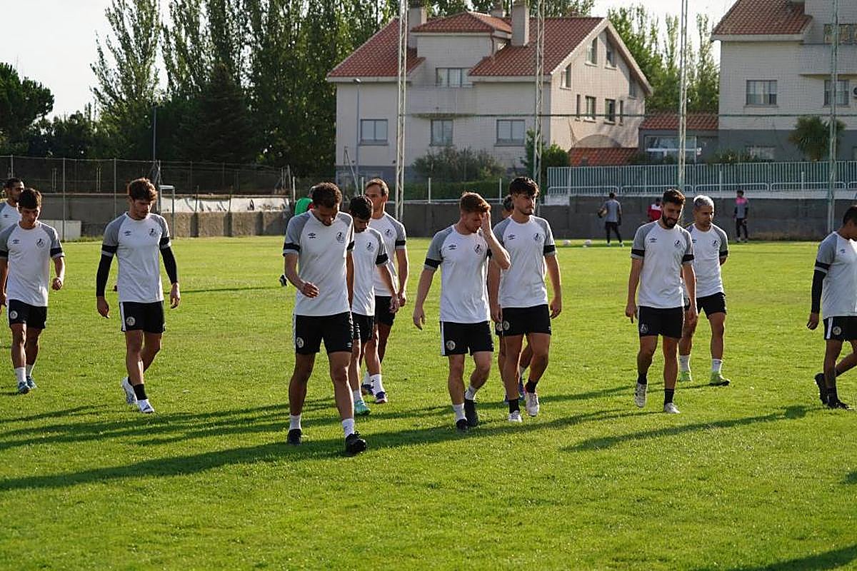 Plantilla del Salamanca UDS durante un entrenamiento.