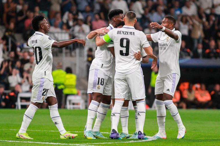 El Real Madrid gana con mucho fútbol y pocos goles (2-1)
