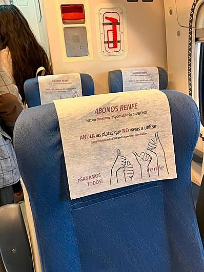 Renfe coloca mensajes informativos en los asientos para un consumo responsable de los abonos