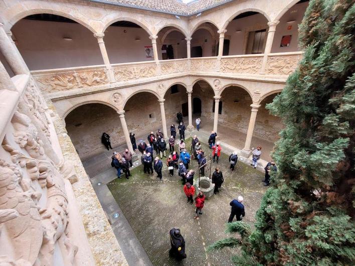 Patio noble del histórico edificio del palacio de los Águila