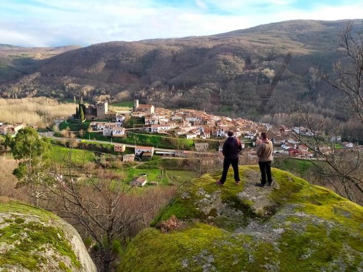 El lugar ideal para pasear entre robles y castaños en otoño
