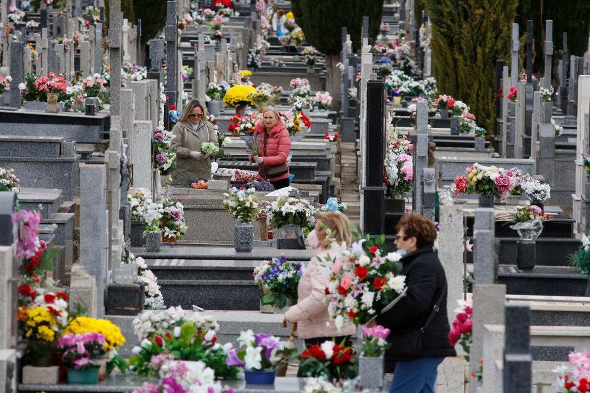 El cementerio San Carlos Borromeo.