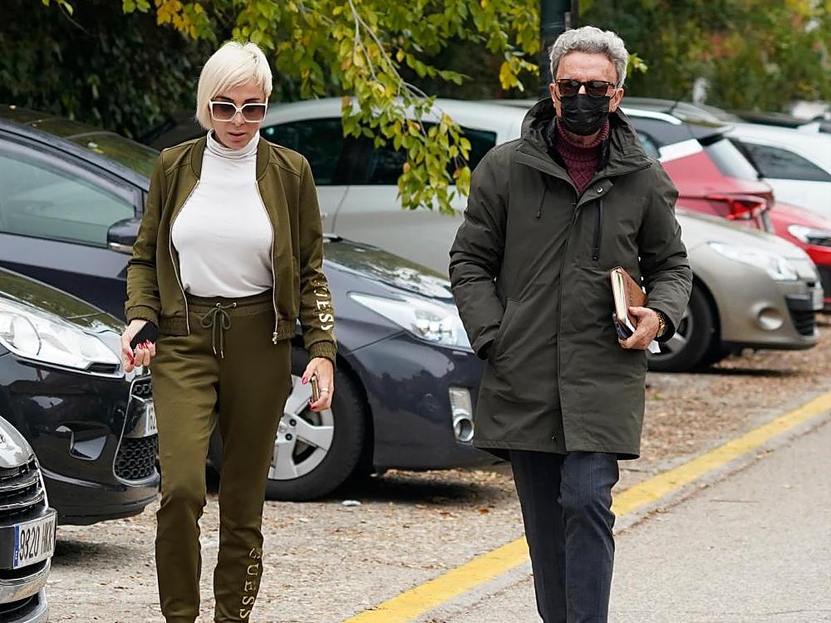 Ana María Aldón y José Ortega Cano, juntos en el colegio de su hijo.