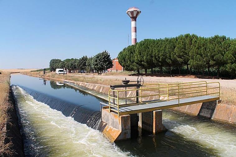 Canal de Villoria a su paso por Cordovilla. ARCHIVO