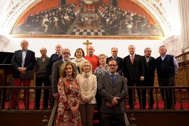 Foto de familia de los premiados en el certamen.