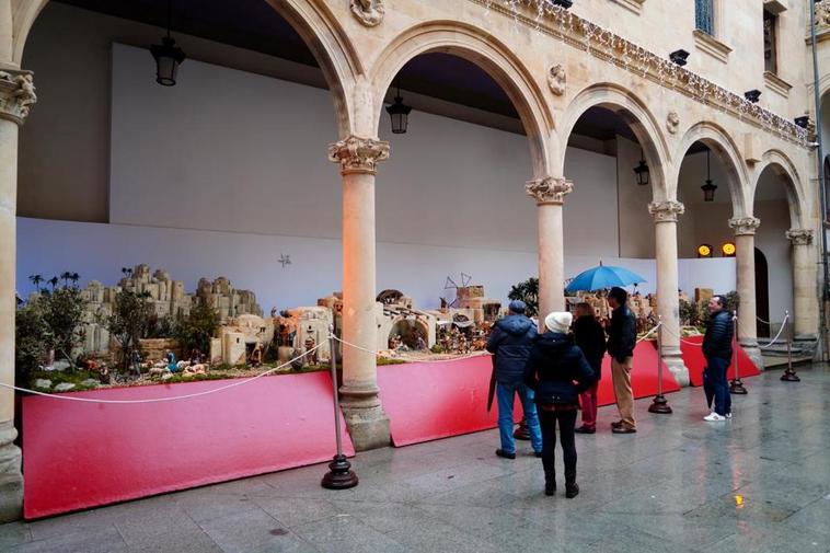 Belén de la Diputación de Salamanca, expuesto en el patio de La Salina