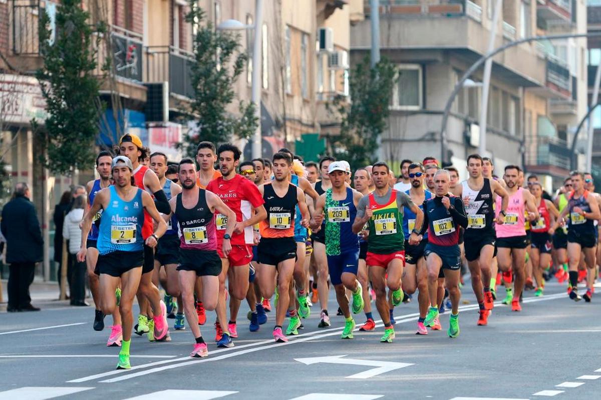 Corredores en una edición pasada de la San Silvestre Salmantina.