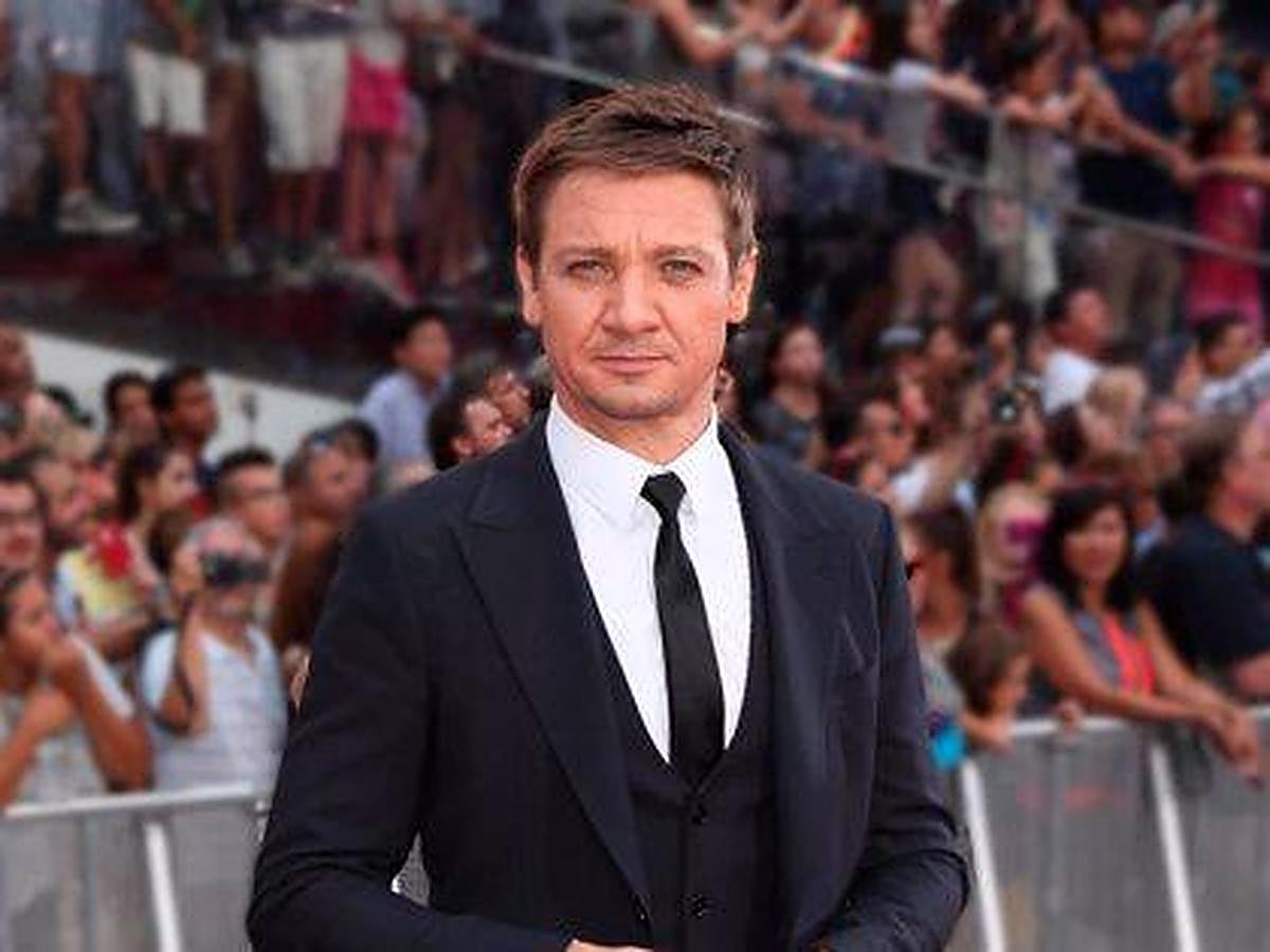 Jeremy Renner.